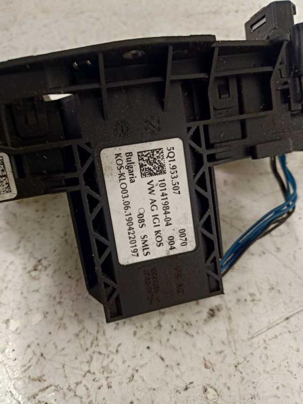 COMMODO VW GOLF 7 - Vue 3